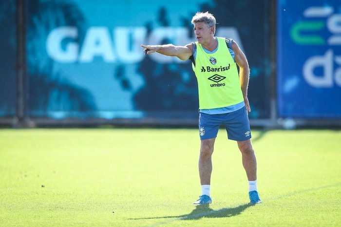 Após erro em estreia, Wesley se desculpa com torcedores do Grêmio