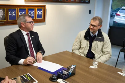 O Instituto Hélice ganhou nesta semana o apoio da Câmara de Indústria, Comércio e Serviços de Caxias do Sul (CIC Caxias). O contrato foi assinado na segunda-feira (3) pelo presidente da CIC, Celestino Oscar Loro, e pelo presidente do Conselho de Governança do Hélice, João Paulo Pohl Ledur.<!-- NICAID(15780603) -->