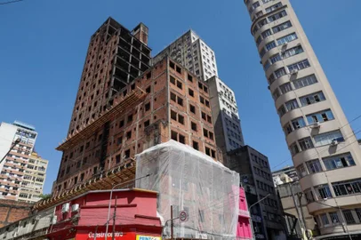 Preparativos para a demolição Edifício Galeria XV de Novembro, o Esqueletão de Porto Alegre - Foto: Secretaria de Obras e Infraestrutura de Porto Alegre/Divulgação<!-- NICAID(15683703) -->