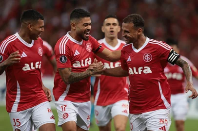 Porto Alegre, RS, Brasil, 10/04/2025 - SC Internacional vs Atlético Nacional de Medellín-COL, no estádio Beira-Rio, em Porto Alegre - Foto: Jefferson Botega/Agência RBSIndexador: jeff botega<!-- NICAID(16014767) -->
