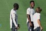 Vinícius Jr. recebe prêmio de melhor da Liga dos Campeões e agradece: "Trabalho e personalidade"