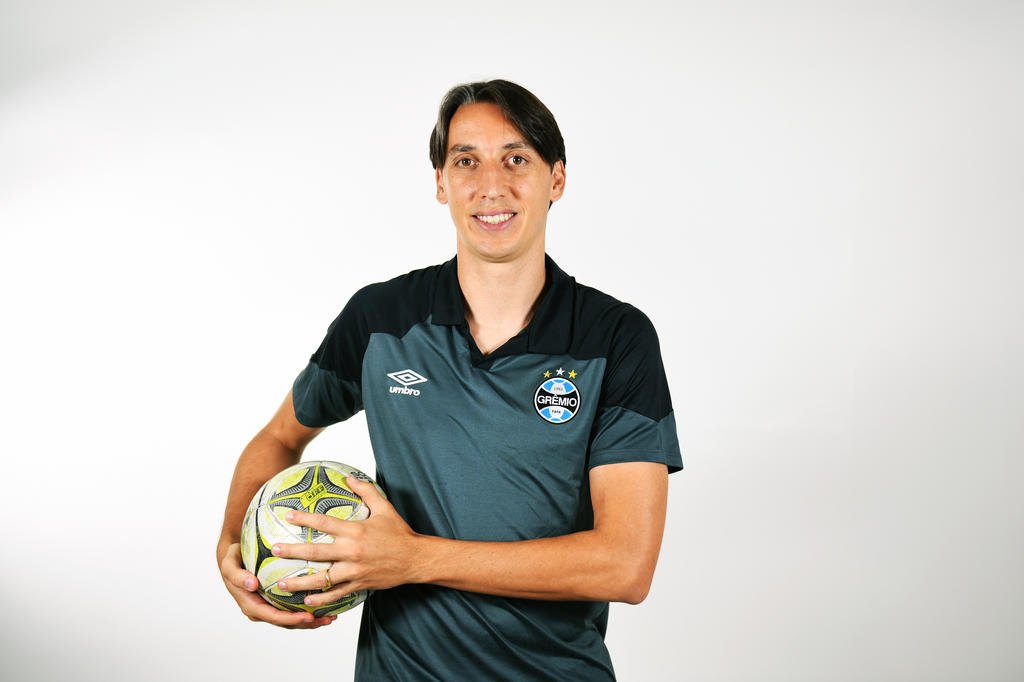 Títulos, gols e jogos: os números de Pedro Geromel em 10 anos de Grêmio