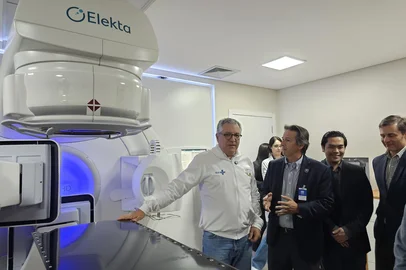 Em Passo Fundo, ministro Alexandre Padilha fala sobre o Mais Médicos e inaugura serviço de radioterapia do HC<!-- NICAID(16111425) -->