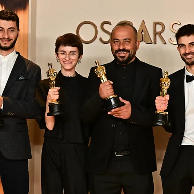 97th Academy Awards - Press Room(L/R) Israeli journalist and filmmaker Yuval Abraham, US producer Rachel Szor, Emirati filmmaker Hamdan Ballal, Palestinian journalist and filmmaker Basel Adra pose in the press room with the Oscar for Best Documentary Feature for "No Other Land" during the 97th Annual Academy Awards at the Dolby Theatre in Hollywood, California on March 2, 2025. Israeli journalist and filmmaker Yuval Abraham, Palestinian journalist and filmmaker Basel Adra accept the award for Best Documentary Feature for "No Other Land" (Photo by Frederic J. Brown / AFP)Editoria: ACELocal: Los AngelesIndexador: FREDERIC J. BROWNSecao: celebrityFonte: AFPFotógrafo: STF<!-- NICAID(15987645) -->