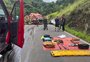 Cinco pessoas morrem e uma fica ferida em acidente entre viatura de bombeiros e carro na Rota do Sol 