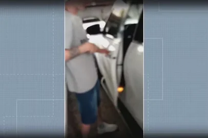 A Polícia Federal (PF) do Rio Grande do Sul indiciou 15 pessoas envolvidas em um esquema de furto de caminhonetes na Região Metropolitana de Porto Alegre.<!-- NICAID(16012421) -->