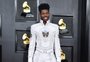 Lil Nas X é preso por suspeita de agredir policial após andar seminu nos EUA; rapper foi levado ao hospital por suposta overdose