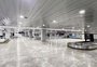 Antes e depois: veja como ficou terminal de passageiros do aeroporto Salgado Filho após conclusão da limpeza