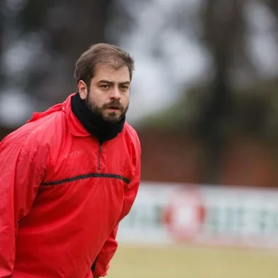 Leonardo Antunes é o novo técnico da equipe feminina do Brasil de Farroupilha.<!-- NICAID(15461216) -->