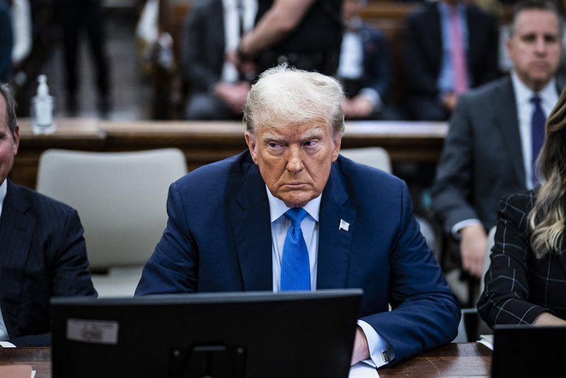 Former US President Donald Trump prepares to testify during his trial at New York State Supreme Court in New York, on November 6, 2023. The 77-year-old once and potentially future president is expected to testify at his civil trial in which he stands accused of fraudulently inflating those famous assets to advance his real estate empire. (Photo by Jabin Botsford / POOL / AFP)Editoria: POLLocal: New YorkIndexador: JABIN BOTSFORDSecao: trialsFonte: POOLFotógrafo: STR<!-- NICAID(15589088) -->