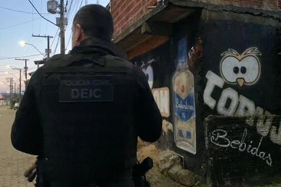 Polícia Civil prende grupo que se passava por operários para roubar materiais de construção canteiros de obras <!-- NICAID(15541679) -->