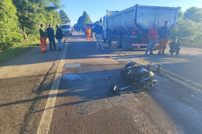 Motociclista morre em acidente na BR 158 em Itaara, Região Central <!-- NICAID(16016395) -->