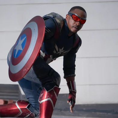 CAPTAIN AMERICA: BRAVE NEW WORLD Anthony Mackie as Sam Wilson/Captain America in Marvel Studios' CAPTAIN AMERICA: BRAVE NEW WORLD. Photo by Eli AdÃ©. Â© 2024 MARVEL.Indexador: Eli AdÃ©<!-- NICAID(15973507) -->