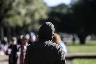 PORTO ALEGRE, RS, BRASIL - 2024.06.30 - Ambiental do frio em Porto Alegre. (Foto: André Ávila/ Agência RBS)Indexador: Andre Avila<!-- NICAID(15801774) -->