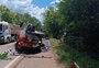 Uma pessoa morre e outra fica ferida em acidente com três caminhões na BR-472, em Boa Vista do Buricá