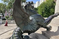 Monumento em homenagem ao Júlio de Castilhos, na Praça da Matriz, em Porto Alegre, em maio de 2026.<!-- NICAID(16297461) -->