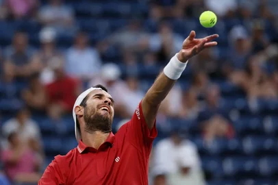 Karen Khachanov, tênis