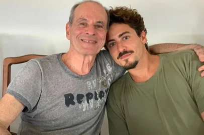 Ney Matogrosso e Jesuíta Barbosa têm primeiro encontro para falar sobre filme<!-- NICAID(15620988) -->