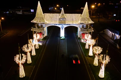 Gramado, RS, Brasil - Hotéis e comércio da serra gaúcha se preparam para a comemoração do Natal. Foto: Jonathan Heckler/ Agencia RBS<!-- NICAID(15892524) -->
