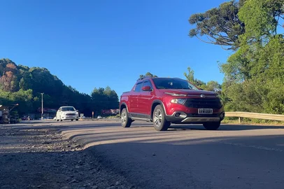 Movimento da RS-453, a Rota do Sol, no sábado (20), o último final de semana antes do Natal. Rodovia é principal ligação de Caxias do Sul ao Litoral Norte.<!-- NICAID(16191165) -->