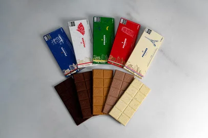 Nova linha de barras de chocolate da Prawer: Prawer pelo Mundo.<!-- NICAID(16126976) -->