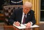 Trump assina decreto para tirar EUA da Organização Mundial da Saúde