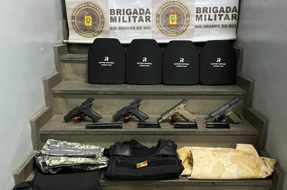 BM prende grupo envolvido em ataque no bairro Mário Quintana<!-- NICAID(15643810) -->