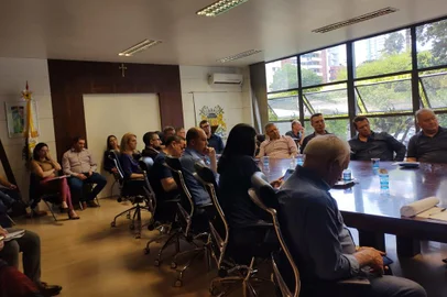 Reunião da prefeitura com vereadores de Caxias do Sul sobre Reforma da Previdência e Fundo de Aposentadoria e Pensão dos Servidores.<!-- NICAID(15286676) -->