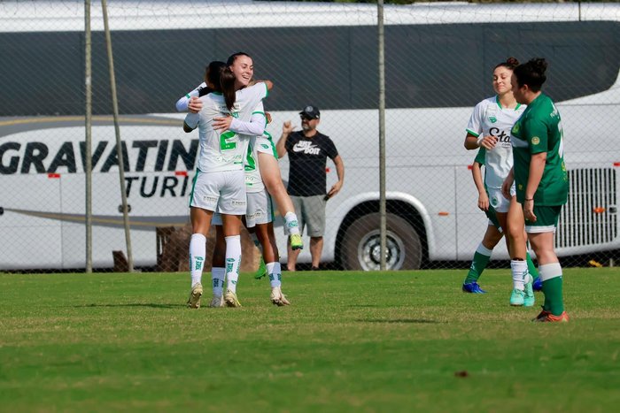 Maythe Becker / Futebol Com Vida