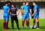 Lateral a por exames no joelho e deve desfalcar o Caxias nos próximos jogos da Série C