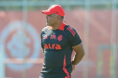 Roger Machado em treino do Inter<!-- NICAID(16021155) -->