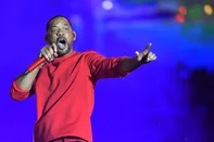 US actor and singer Will Smith performs at the main stage of the Rock in Rio music festival in the Rio 2016 Olympic Park in Rio de Janeiro, Brazil, on September 19, 2024. (Photo by Daniel RAMALHO / AFP)Editoria: ACELocal: Rio de JaneiroIndexador: DANIEL RAMALHOSecao: musicFonte: AFPFotógrafo: STR<!-- NICAID(15998224) -->