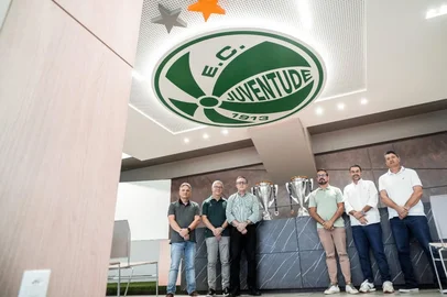 Juventude recebe taça de Campeão do Interior 2026<!-- NICAID(16256041) -->