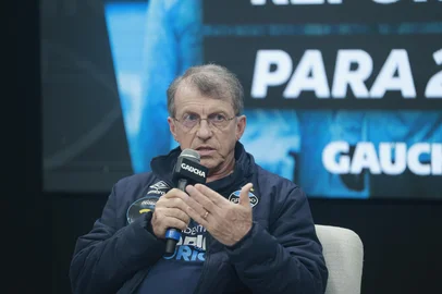 André Ávila / Agencia RBS PORTO ALEGRE, RS, BRASIL, 07-11-2025: Odorico Roman participa do programa Show dos Esportes, da rádio Gaúcha, nos estúdios da RBS. (Foto: André Ávila/Agência RBS)<!-- NICAID(16163438) -->