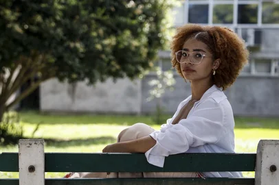 PORTO ALEGRE, RS, BRASIL - 2025.03.20 - Semestre se iniciando em boa parte das universidades públicas, volta a ocorrer um problema histórico: a evasão ou diminuição de frequência dos alunos de fora da cidade por motivos diversos. Saúde mental, dificuldades financeiras, falta de amparo, dificuldade de acompanhar os estudos, ausência de pertencimento. Na foto: Mayra Ávila, estudante de Publicidade e Propaganda da UFRGS (Foto: André Ávila/ Agência RBS)Indexador: Andre Avila<!-- NICAID(15999641) -->