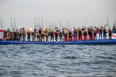 Mundial Esportes Aquáticos, revezamento misto 4x1500m