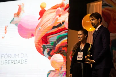 PORTO ALEGRE, RS, BRASIL, 04.04.2024: Abertura e entrega dos prêmios Libertas e Liberdade de Imprensa no Fórum da Liberdade. Foto: Camila Hermes/Agencia RBS<!-- NICAID(15726042) -->