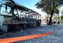Incêndio atinge micro-ônibus na zona sul de Porto Alegre 