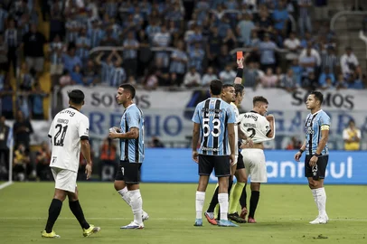PORTO ALEGRE, RS, BRASIL, 25-02-2026: Grêmio vs Atlético Mineiro, na Arena, válido pelo Brasileirão Série A 2026. Foto: Duda Fortes/Agência RBS<!-- NICAID(16233013) -->