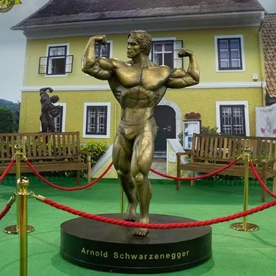 Estátua de Arnold Schwarzennger