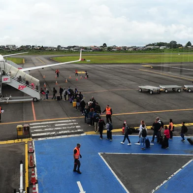 CAXIAS DO SUL, RS, BRASIL, 18/10/2022.  Aeroporto Regional de Caxias do Sul - Hugo Cantergiani (CXJ/SBCX)  estreia voo direto entre Caxias do Sul e Rio De Janeiro. O voo inédito é operado pela Gol e passa a ser oferecido sempre às terças e quintas. Para outubro ainda está confirmado, além dos voos da semana que vem, uma nova opção no sábado, dia 29. (Porthus Junior/Agência RBS)<!-- NICAID(15239192) -->