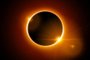 Solar eclipse vector total sun background. Moon eclipse glow in space. Solar planet circleEclipse solar. Foto: kolonko / stock.adobe.comFonte: 465441909<!-- NICAID(15726305) -->