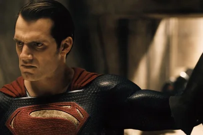 Teaser de "Batman vs. Superman" lançado pela Warner via YouTube.<!-- NICAID(11857985) -->