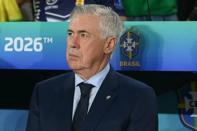 Brazil's Italian head coach Carlo Ancelotti gestures during the 2026 FIFA World Cup South American qualifiers football match between Brazil and Chile, at the Maracana stadium in Rio de Janeiro, Brazil on September 4, 2025. (Photo by Mauro PIMENTEL / AFP)<!-- NICAID(16118313) -->