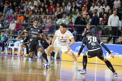 Lance de jogo da semifinal do Brasileirão 2025 entre Passo Fundo e Traipu/AL.