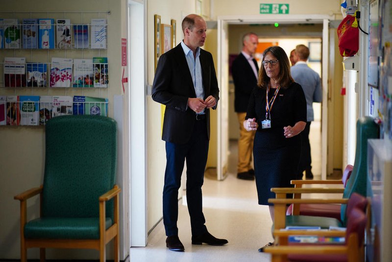 Príncipe William atualiza estado de saúde de Kate Middleton: "Está indo bem"<!-- NICAID(15761730) -->