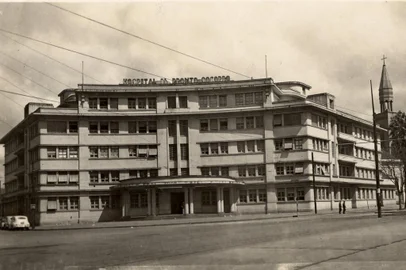 Fotografia: autor desconhecido. Hospital de Pronto Socorro, década de 1950. Acervo do MJJF. 448f<!-- NICAID(15738426) -->