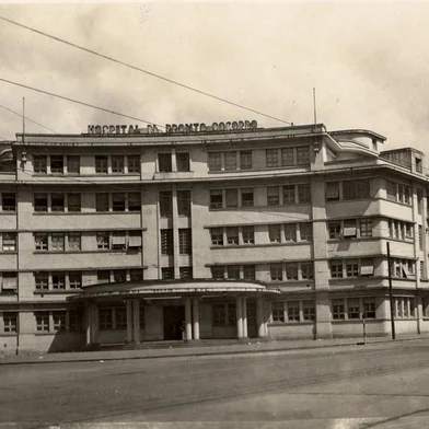 Fotografia: autor desconhecido. Hospital de Pronto Socorro, década de 1950. Acervo do MJJF. 448f<!-- NICAID(15738426) -->