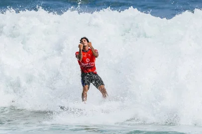 Gabriel Medina, surfe