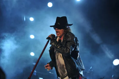 Axl Rose em show do Guns n Roses em Bangalore, em 7 de dezembro de 2012<!-- NICAID(12326788) -->